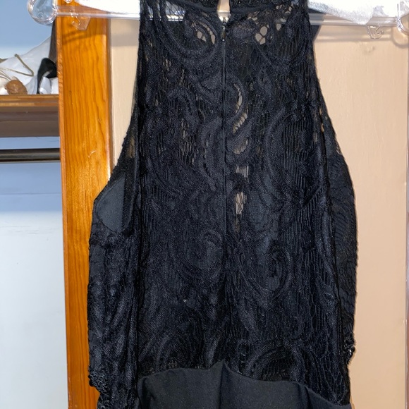 Gown - Picture 4 of 4